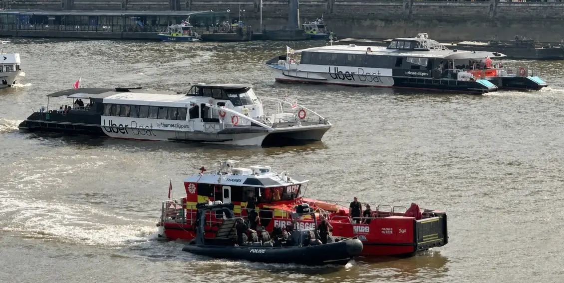 Four Officers Seriously Injured in Westminster Bridge Police Boat Crash